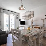 A 400m De La Apartman *