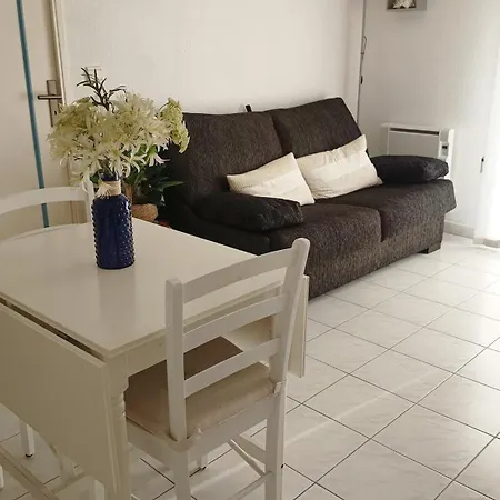 A 400m De La * Fréjus