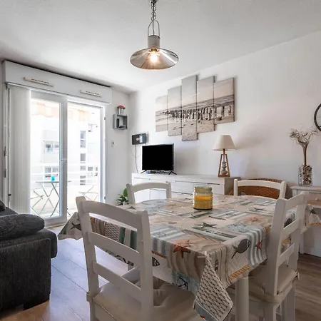 Apartment A 400m De La *