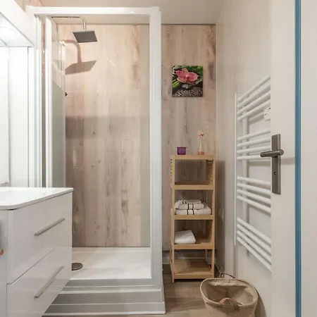 Apartment A 400m De La