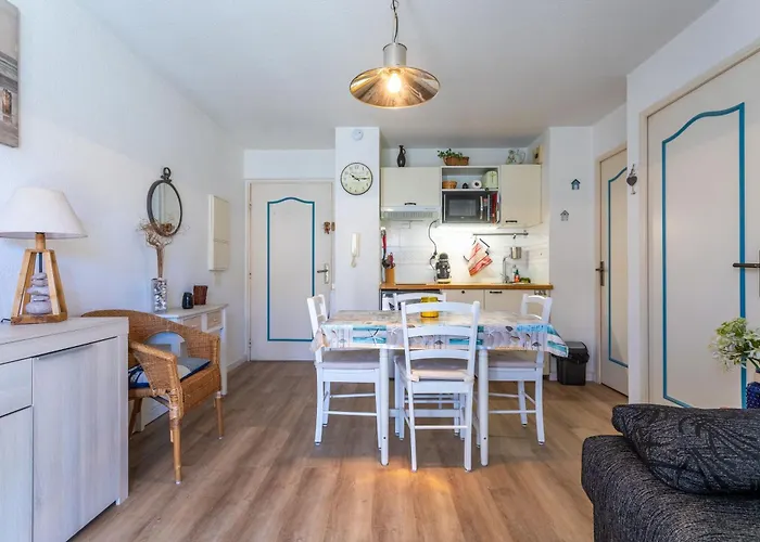 Apartment A 400m De La