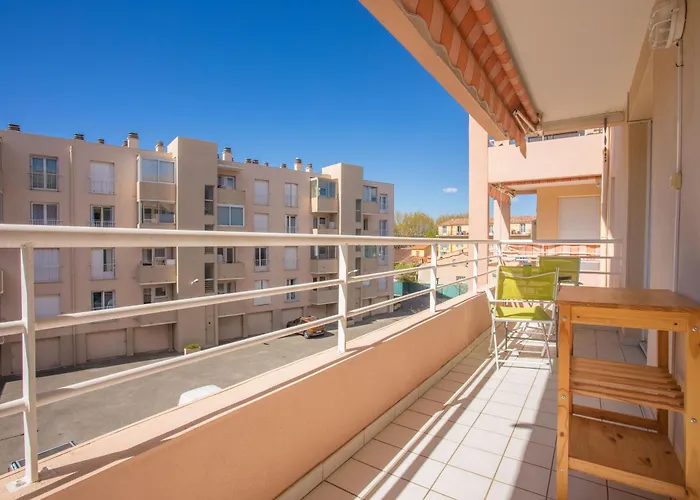 Apartment A 400m De La Frejus