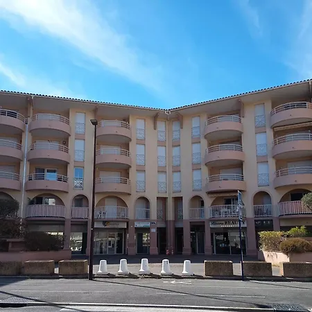 Appartement A 400m De La Fréjus